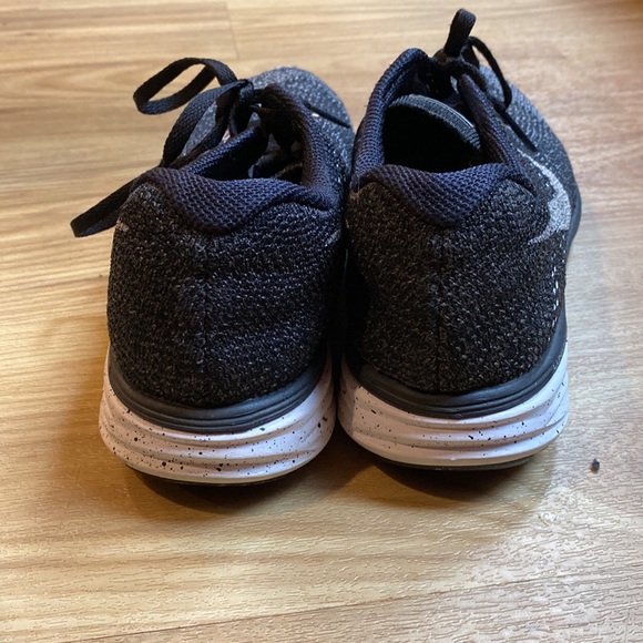 Nike Flyknit Lunar 3 Women’s Running Shoe - Picture 7 of 9